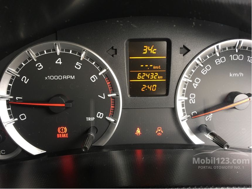 gallery_used car mobil123 suzuki swift gx hatchback indonesia_9649794_B1GB7cvnTZI6GeWTov8mVg