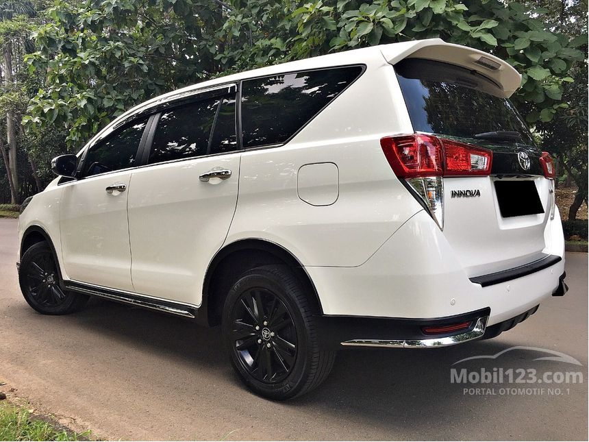 Jual Mobil  Toyota  Innova  Venturer 2021 N140 2 4 di DKI 