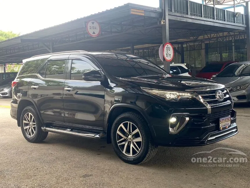 2018 Toyota FORTUNER V SUV