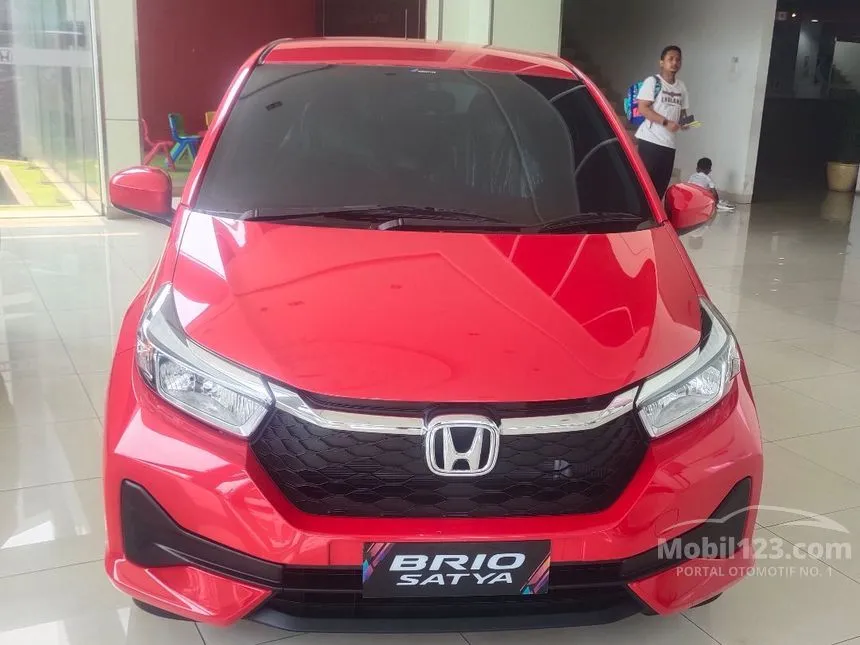 Jual Mobil Honda Brio 2024 E Satya 1.2 di Banten Automatic Hatchback Merah Rp 152.900.000