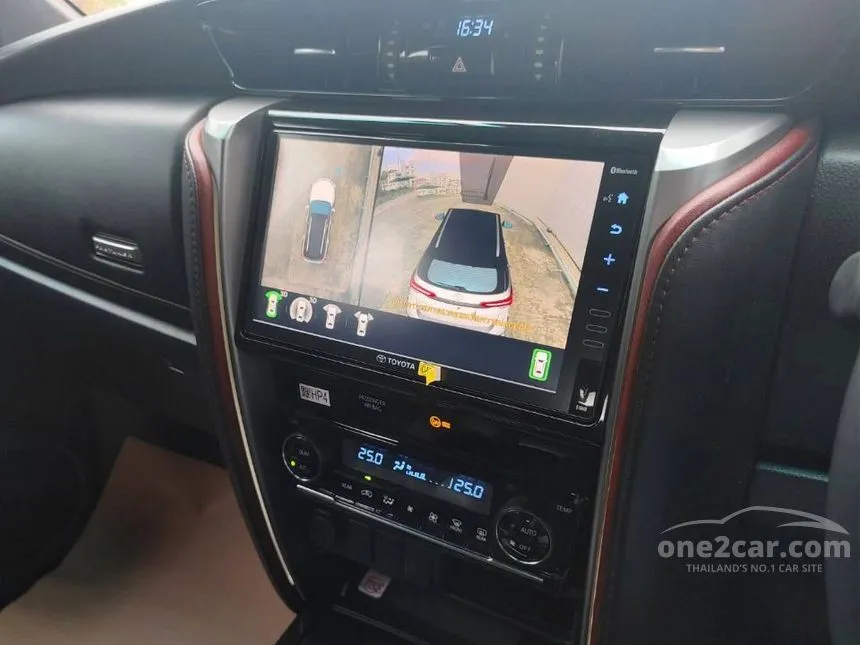 2024 Toyota FORTUNER Legender SUV