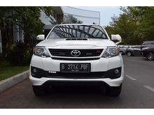 Toyota Fortuner 2.5 G TRD VNT At Th 15. Putih