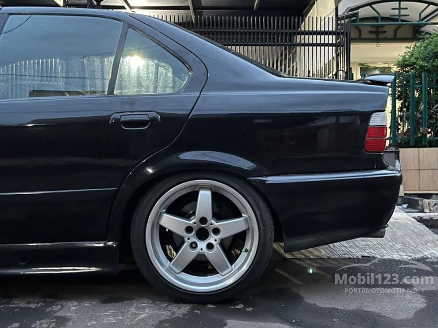 1997 BMW 323i E36 2.5 Manual Sedan