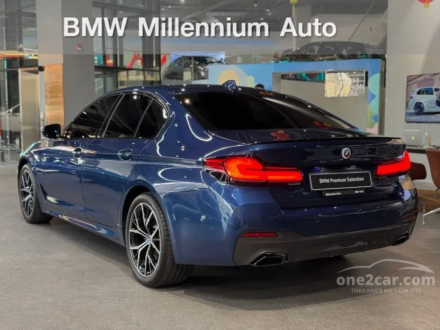 2023 BMW 530e M Sport Sedan