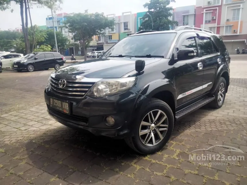 Jual Mobil Toyota Fortuner 2011 G 2.5 di Jawa Barat Manual SUV Hitam Rp 230.000.000