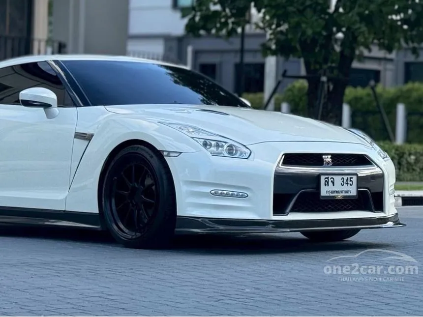 2012 Nissan GT-R Coupe