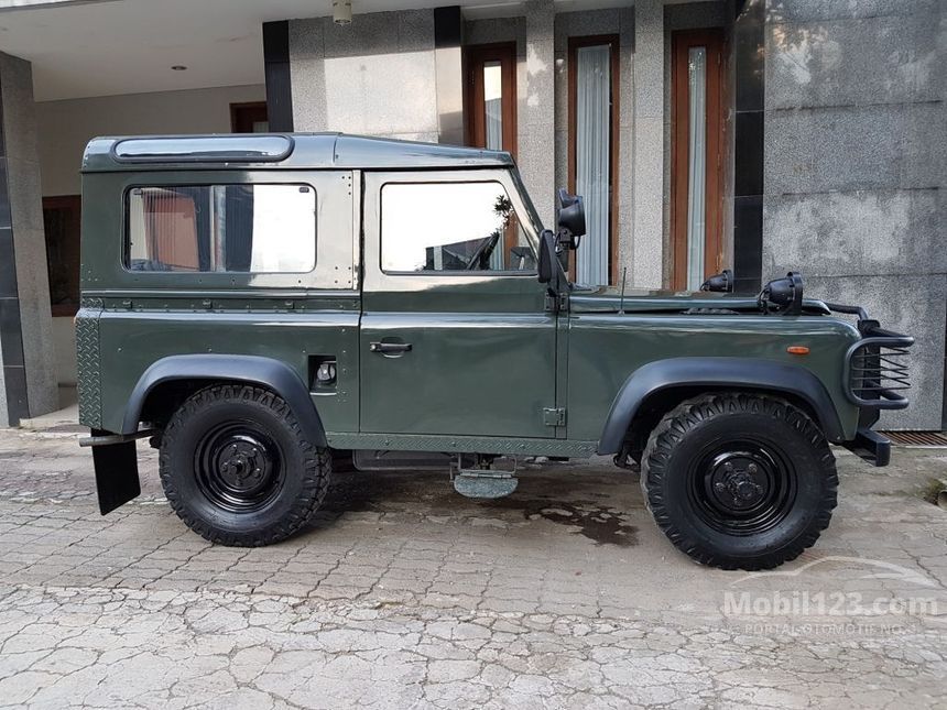 Jual Mobil Land Rover Defender 1980 2 3 Manual 2 3 di DKI 