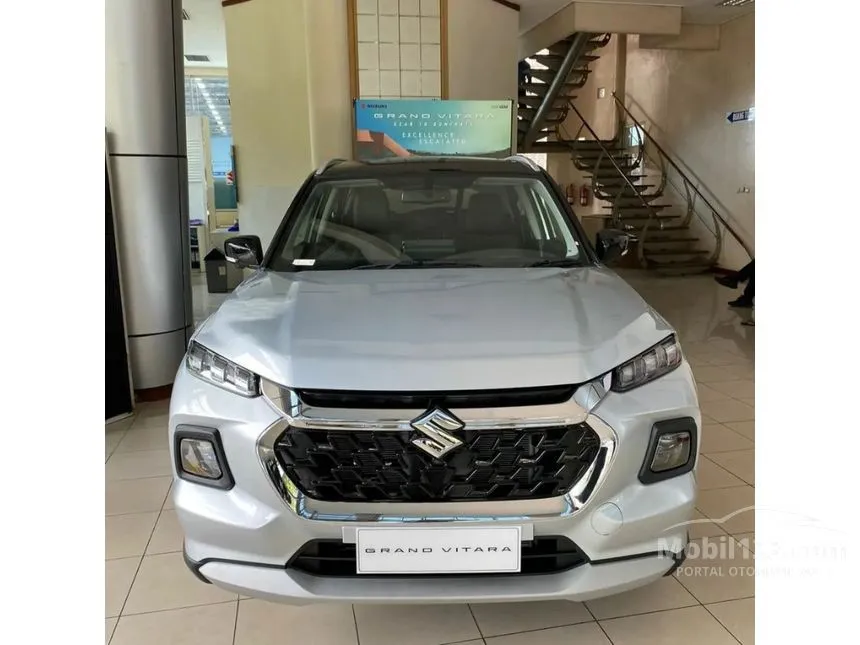 Jual Mobil Suzuki Grand Vitara 2024 MHEV GX Two Tone 1.5 di Banten Automatic SUV Silver Rp 332.000.000