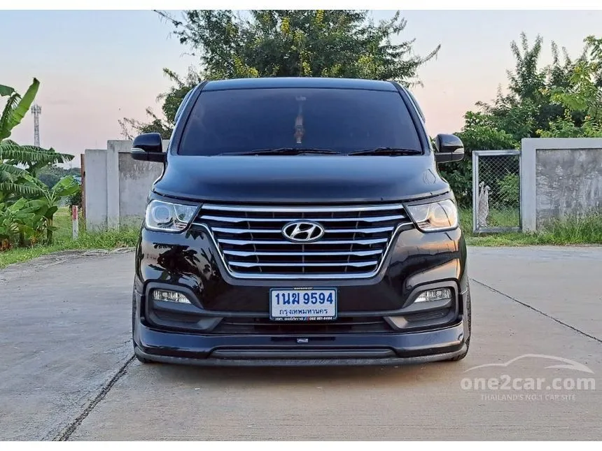 2023 Hyundai H-1 Elite Van