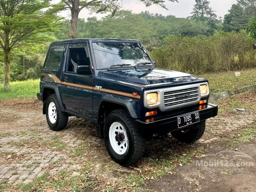 Jual Mobil Daihatsu Taft 1995 2.8 di Jawa Barat Manual Jeep Biru Rp 130.000.000