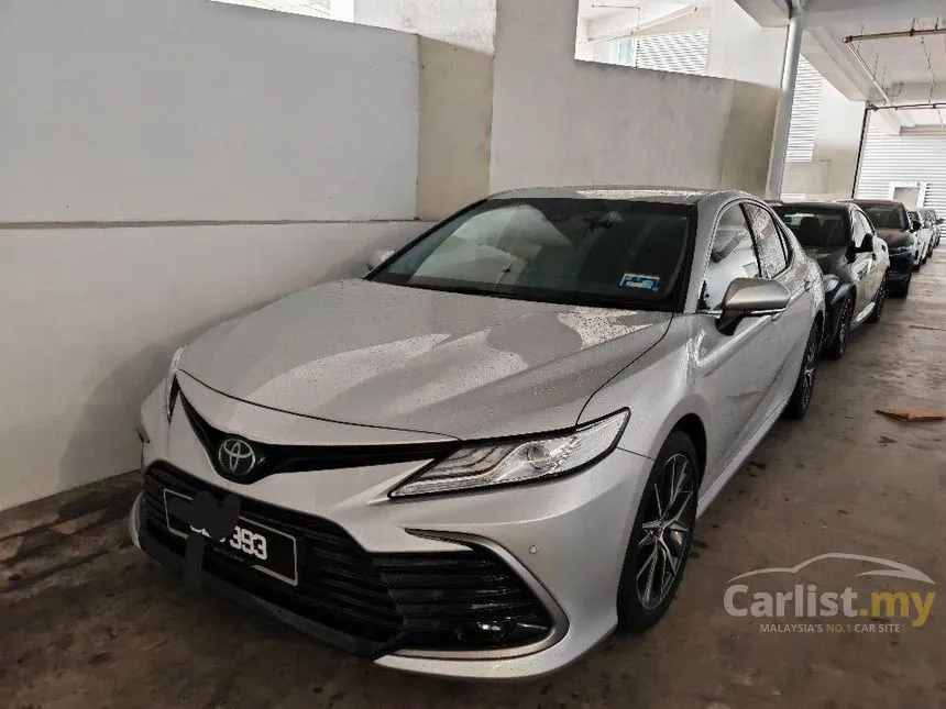 2023 Toyota Camry V Sedan