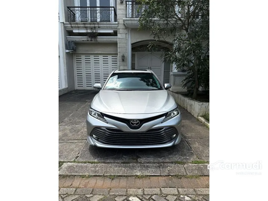 2019 Toyota Camry V Sedan