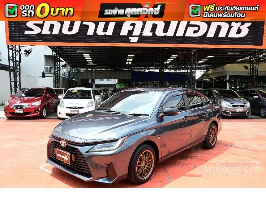 2022 Toyota Yaris Ativ Premium Luxury Sedan