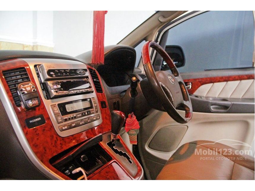 2005 Toyota Alphard V Van Wagon