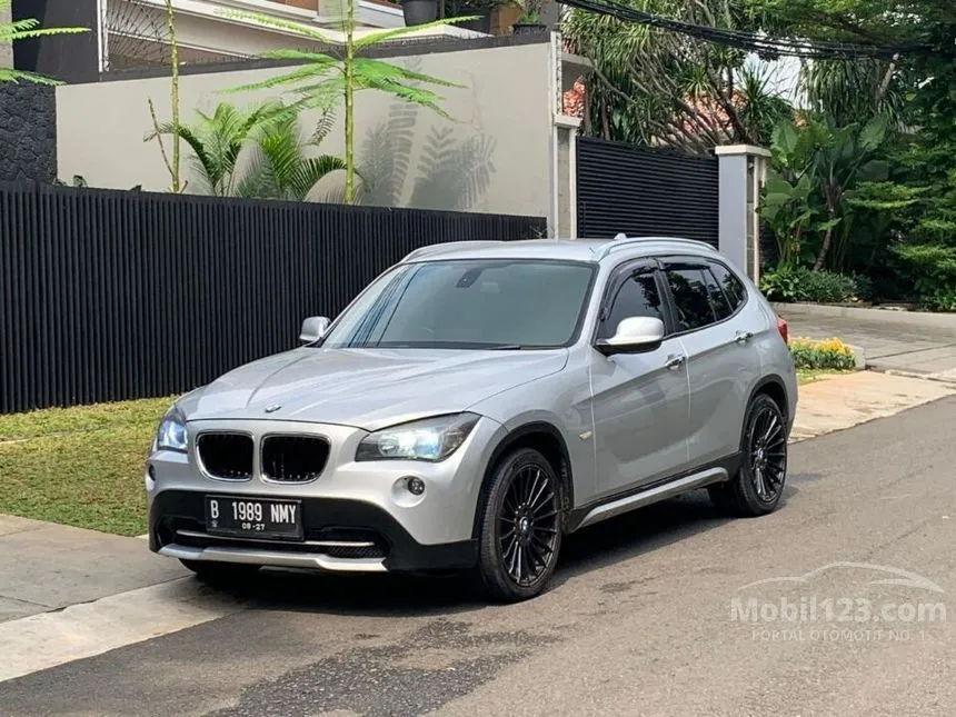 Jual Mobil BMW X1 2010 sDrive20d 2.0 di DKI Jakarta Automatic SUV Abu
