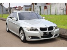 BMW 320i LCI, I-drive 2009 siap dipakai mudik
