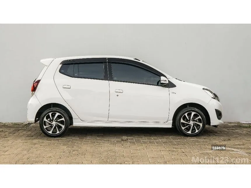 2019 Daihatsu Ayla R Hatchback