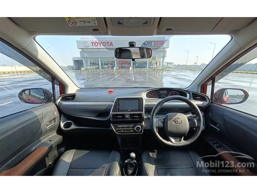 2017 Toyota Sienta V MPV