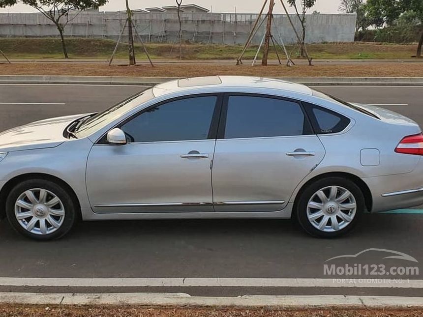 Nissan teana 2010 года