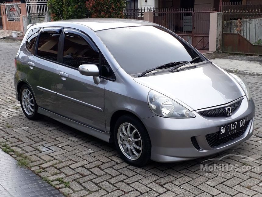 Jual Mobil Honda Jazz 2008 Vtec 1 5 Di Sumatera Utara Manual Hatchback Abu Abu Rp 90 000 000 6060179 Mobil123 