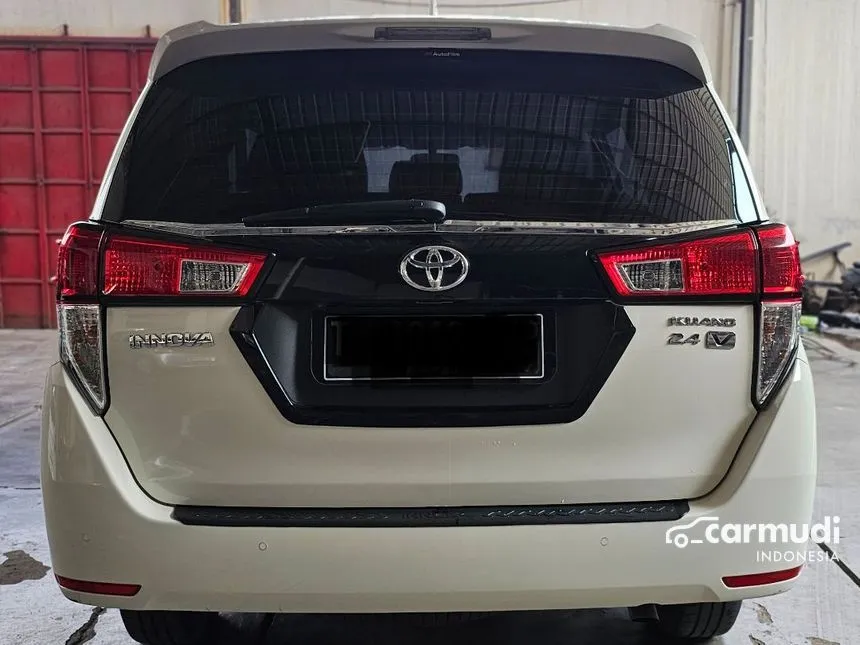 2022 Toyota Kijang Innova V MPV