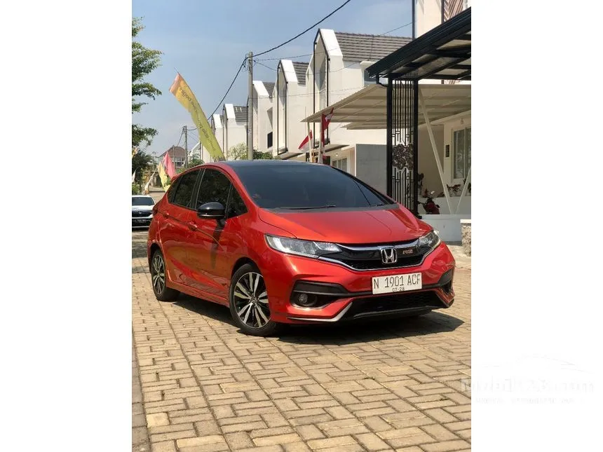 Jual Mobil Honda Jazz 2018 RS 1.5 di Jawa Timur Automatic Hatchback Orange Rp 245.000.000