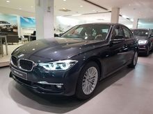 PROMO SPESIAL AKHIR TAHUN DISKON BONUS TERBESAR TERBAIK SE INDONESIA, DIJAMIN PUAS UNTUNG 2018 BMW 320i 2.0 Sport Sedan