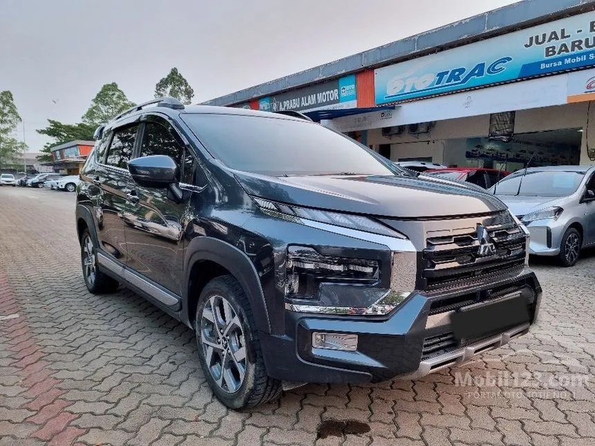 Jual Mobil Mitsubishi Xpander 2022 CROSS Premium Package 1.5 di Banten Automatic Wagon Abu