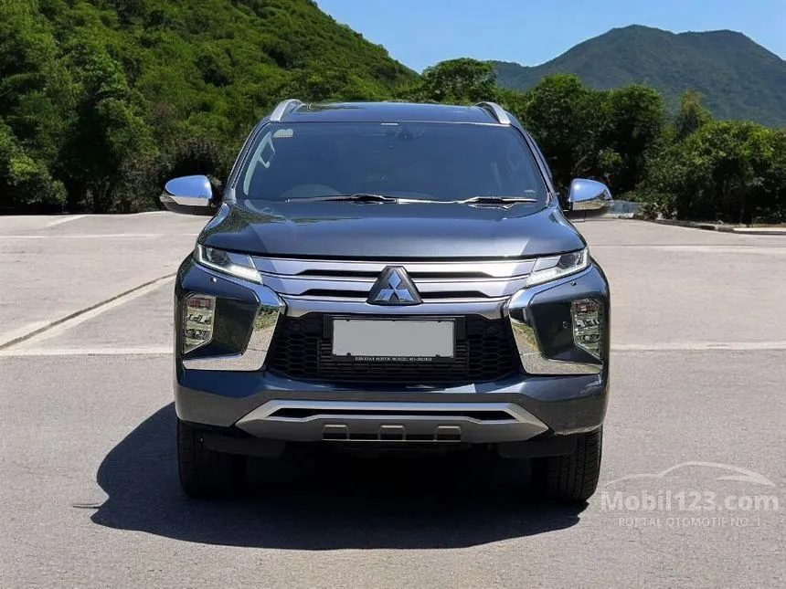 Jual Mobil Mitsubishi Pajero Sport 2023 Dakar 2.4 di Jawa Timur Automatic SUV Hitam Rp 537.500.000