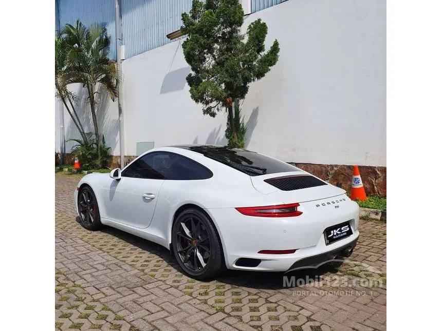 2016 Porsche 911 Carrera Coupe