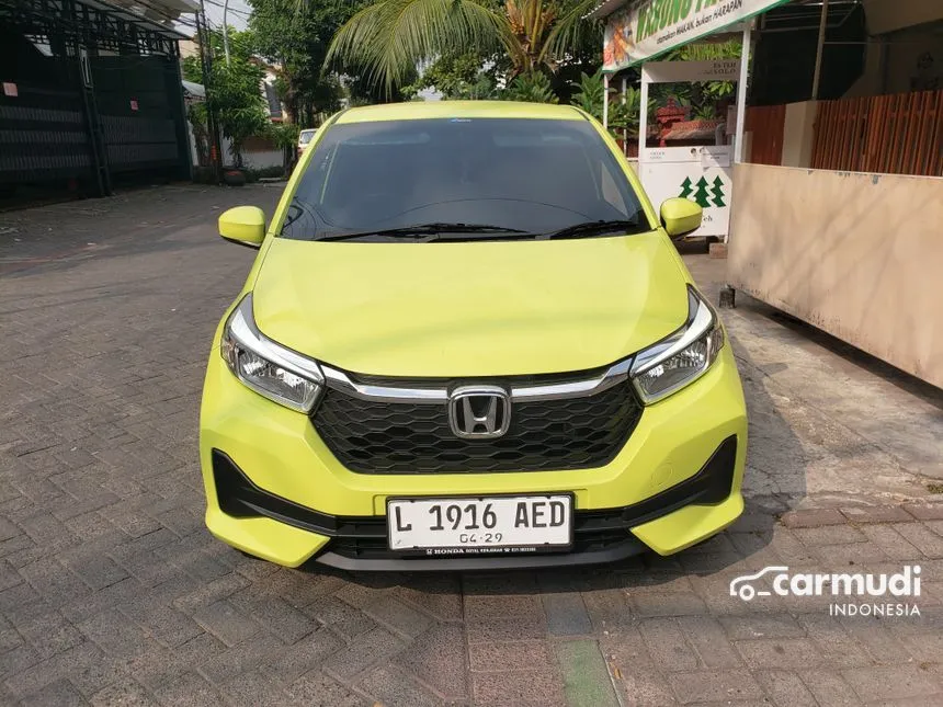 Jual Mobil Honda Brio 2024 E Satya 1.2 di Jawa Timur Automatic Hatchback Kuning Rp 185.000.000