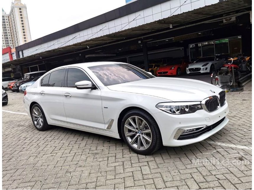  Jual  Mobil BMW  520i  2022 Luxury 2 0 di DKI Jakarta 