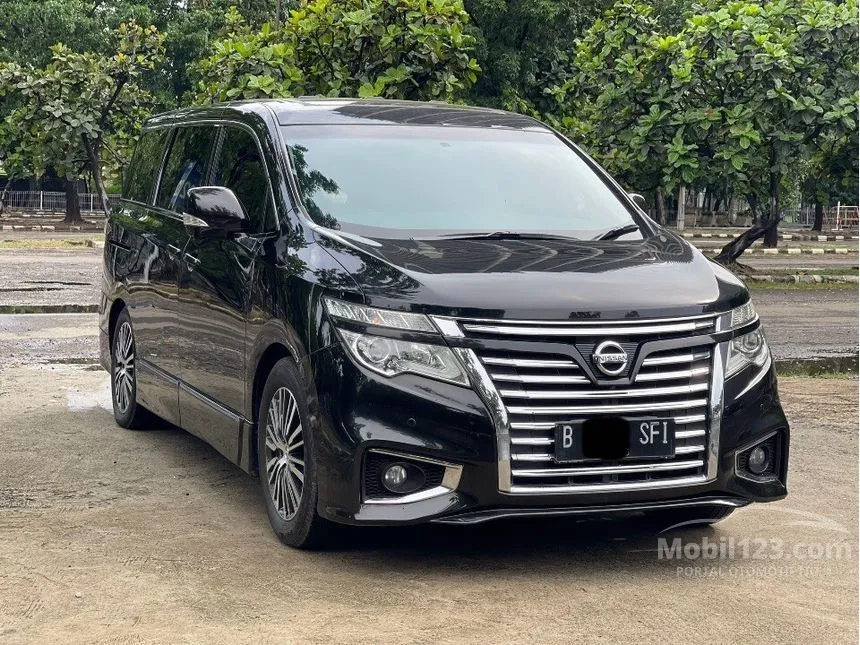 Jual Mobil Nissan Elgrand 2014 Highway Star 2.5 di DKI Jakarta Automatic MPV Hitam Rp 365.000.000
