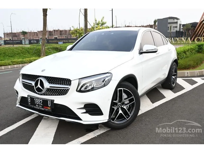2019 Mercedes-Benz GLC300 AMG Line Coupe
