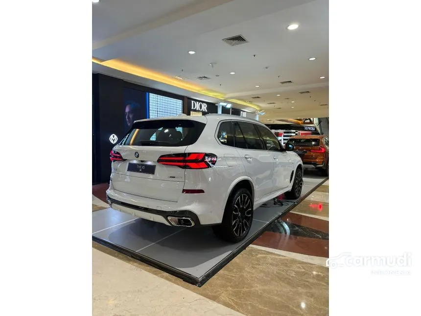 2025 BMW X5 xDrive40i M Sport SUV