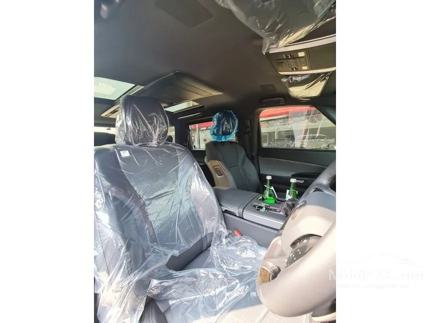 2023 Lexus LM 350h 4 Seater MPV