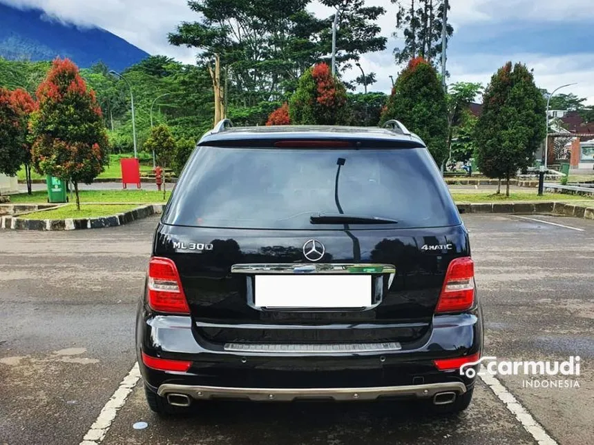 2011 Mercedes-Benz ML300 4MATIC Wagon