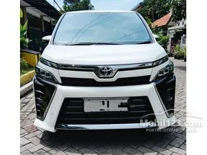 2017 Toyota Voxy 2.0 MPV