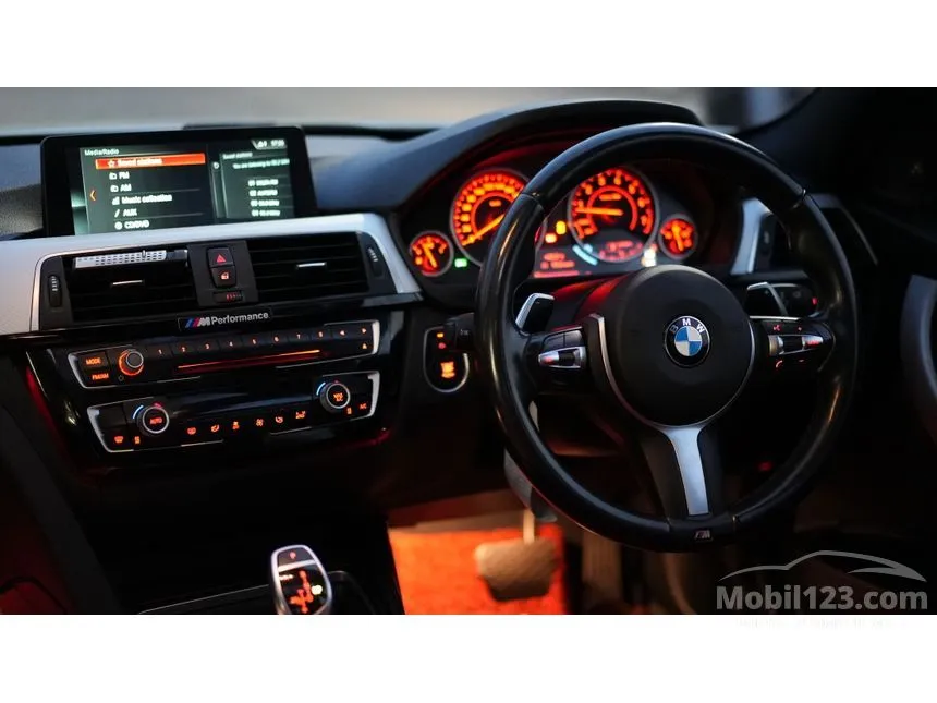 2017 BMW 330i M Sport Sedan