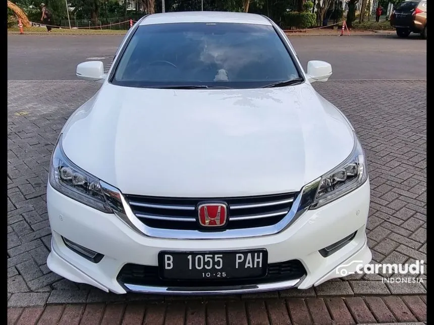 Jual Mobil Honda Accord 2015 VTi