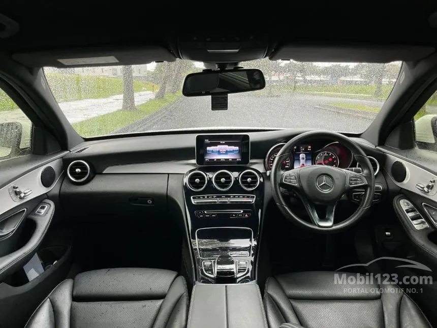 2018 Mercedes-Benz C200 AMG Line Sedan