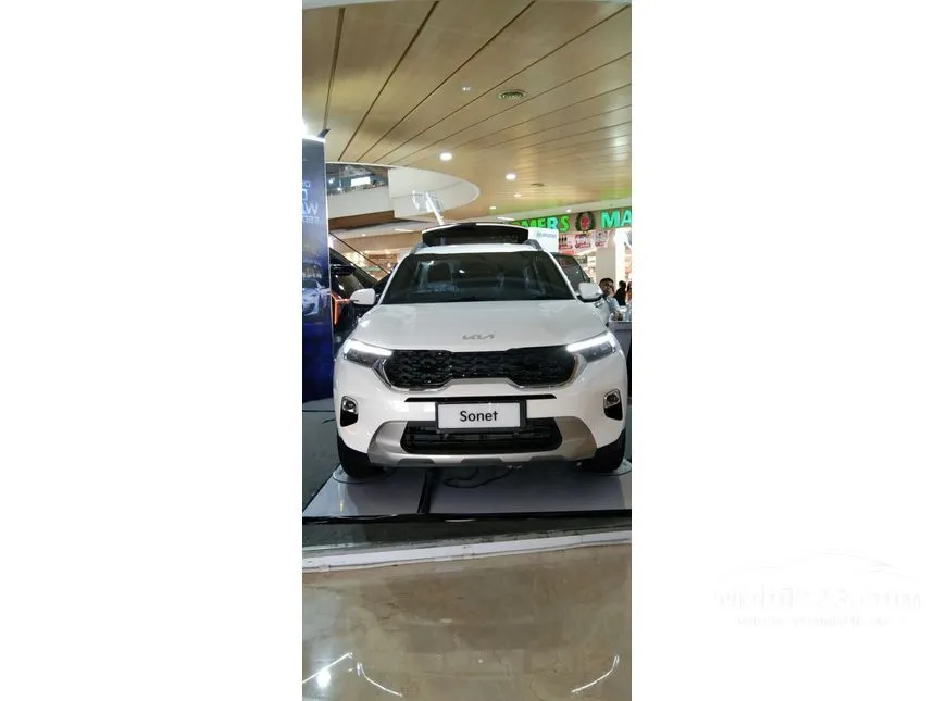 Jual Mobil KIA Sonet 2023 Premiere 1.5 di Banten Automatic Wagon Putih Rp 300.000.000