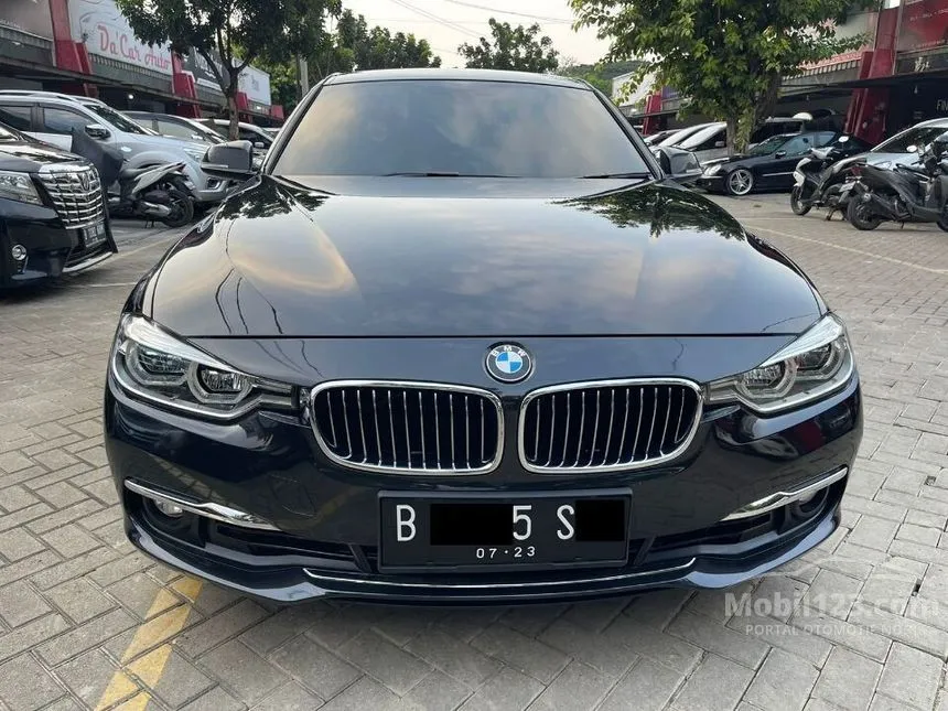 Jual Mobil BMW 320i 2018 Luxury 2.0 di DKI Jakarta Automatic Sedan Hitam Rp 410.000.000