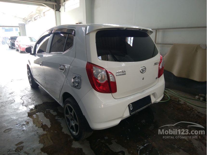 Jual Mobil Daihatsu Ayla 2015 M 1.0 di Jawa Barat Manual 