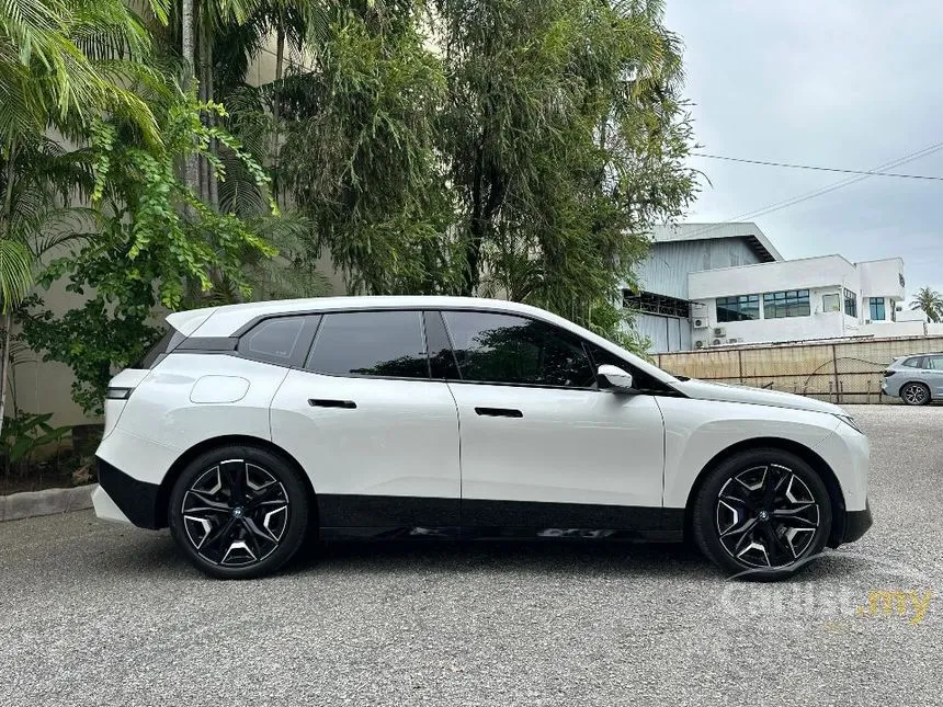 2022 BMW iX xDrive40 Sport SUV