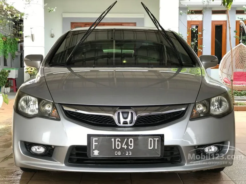 Jual Mobil Honda Civic 2010 1.8 di Jawa Barat Automatic Sedan Silver Rp 155.000.000
