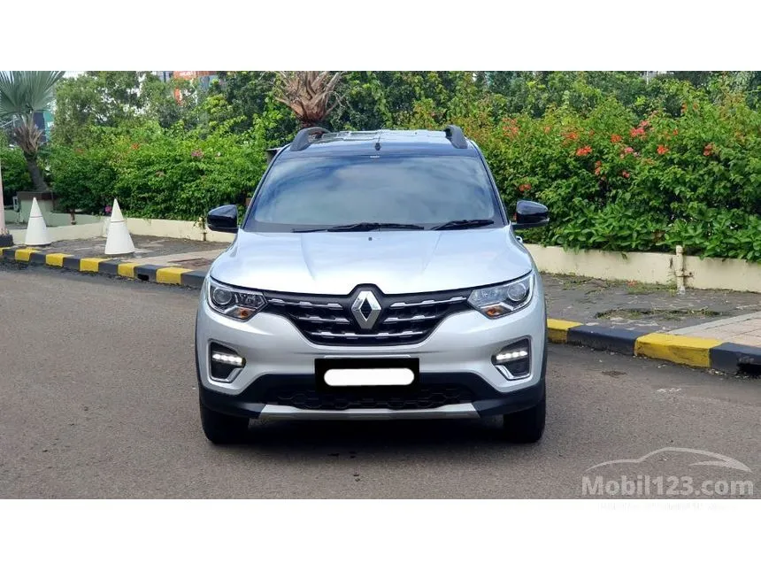 Jual Mobil Renault Triber 2022 RXZ 1.0 di DKI Jakarta Automatic SUV Silver Rp 129.000.000