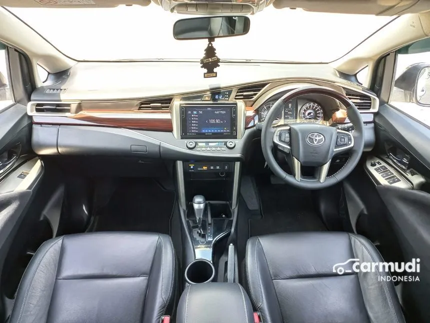 2019 Toyota Innova Venturer Wagon