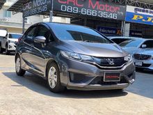2017 Honda Jazz 1.5 (ปี 14-18) V i-VTEC Hatchback
