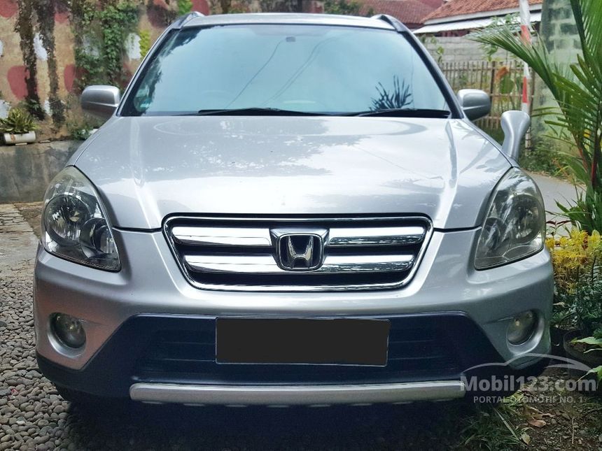 Jual Mobil  Honda CR V  2005  RD 2 4 di Jawa Barat Automatic 